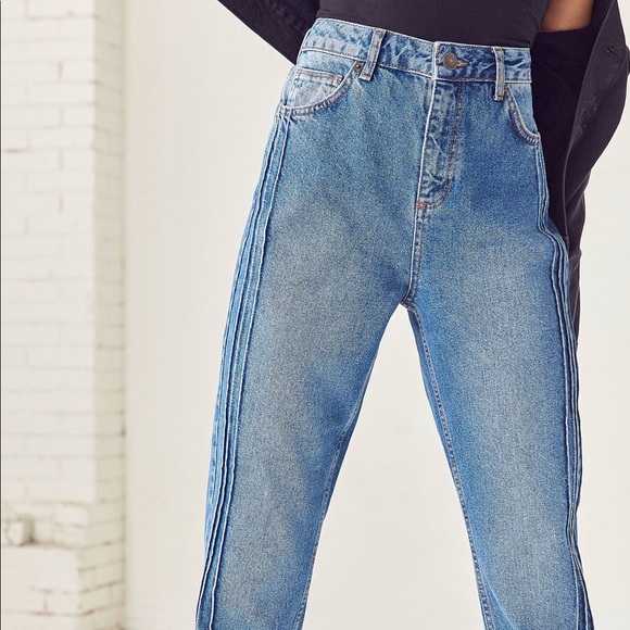 Urban Outfitters BDG High Waisted Mom Jeans with Pintuck Detail - Picture 3 of 8
